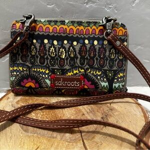 Sakroots Crossbody Wallet Black Gray Peace Clutch
